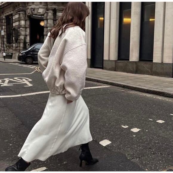 ZARA BLOGGER FAVORITE OVERSIZED BOUCLE BOMBER - Picture 7 of 13